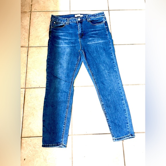 2 Pair Indigo Rein Jeans size 15 in excellent condition.Very Stretchy!$10 final - Picture 4 of 7